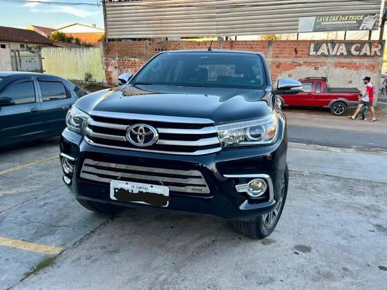 TOYOTA HILUX 2.8 SRX 4X4 CD 16V DIESEL 4P AUTOMÁTICO